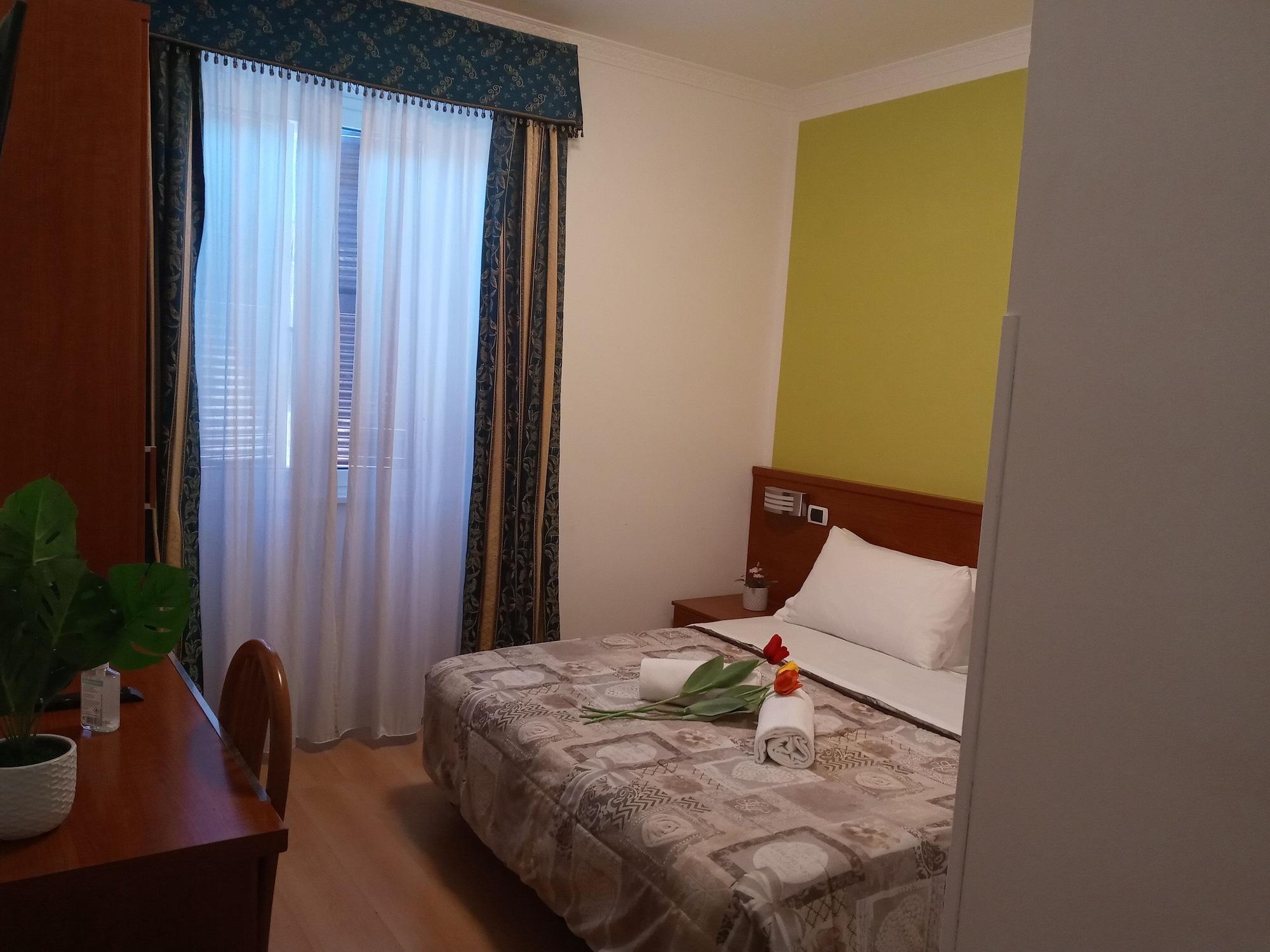 Pensión La Casa Dell'arte 2*